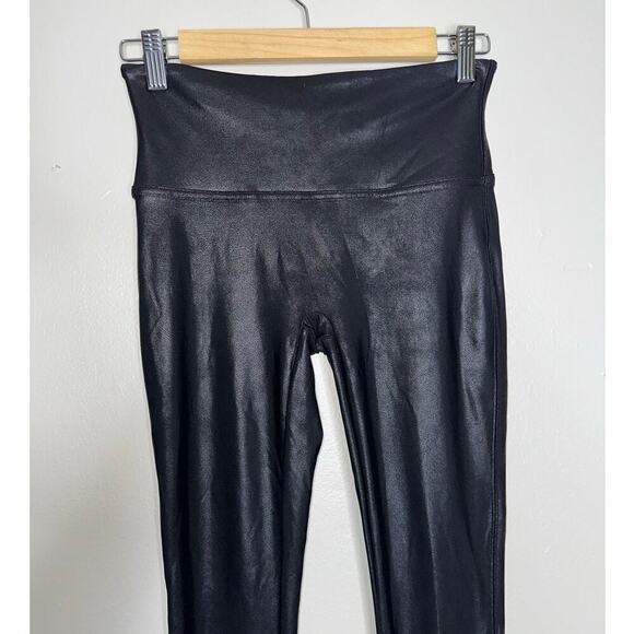 Spanx Faux Leather Leggings Black Size Medium Sculpting High-Waisted Shapewear - Picture 3 of 7